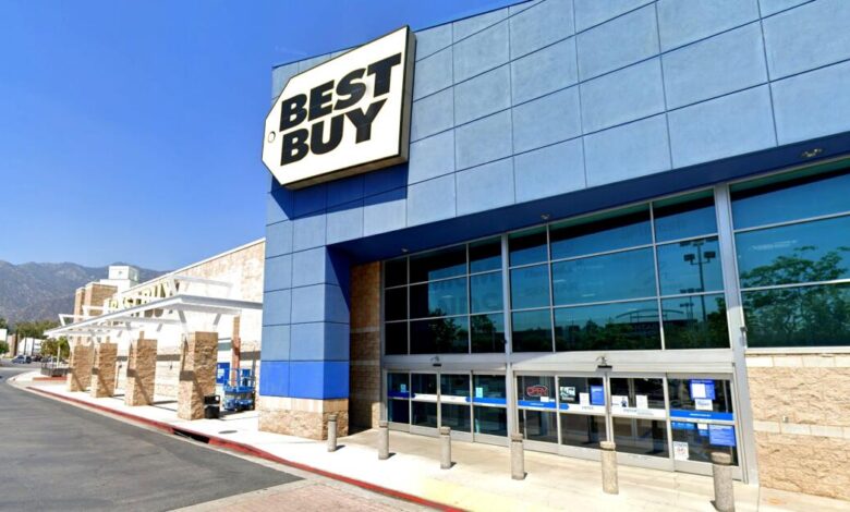Gotta snack ’em all? Man hidden in Best Buy snags refreshments before Pokémon card drop