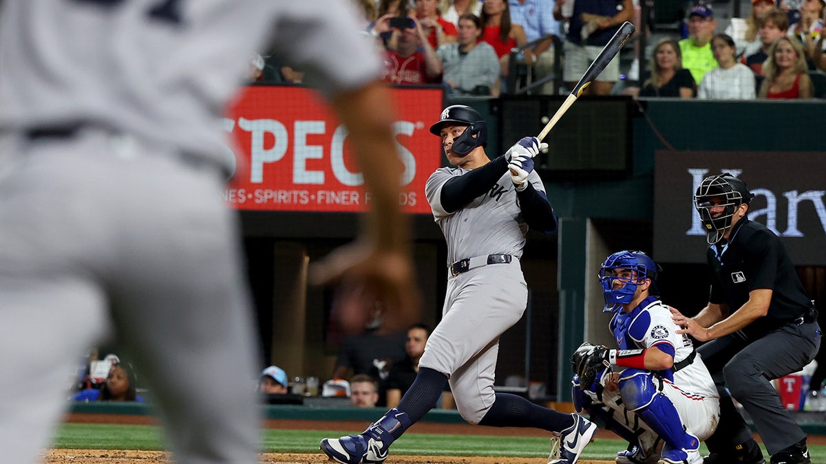 Rangers picked to avoid sweep against Yankees despite Nathan Eovaldi’s rough 2-4 start to the season