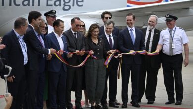 Trump admin. officials fly on first direct commercial flight between US and Venezuela in 7 years