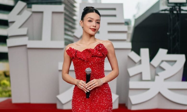 Yes 933 DJ Hazelle Teo giving away 250 waffles to fans to celebrate first Star Awards win