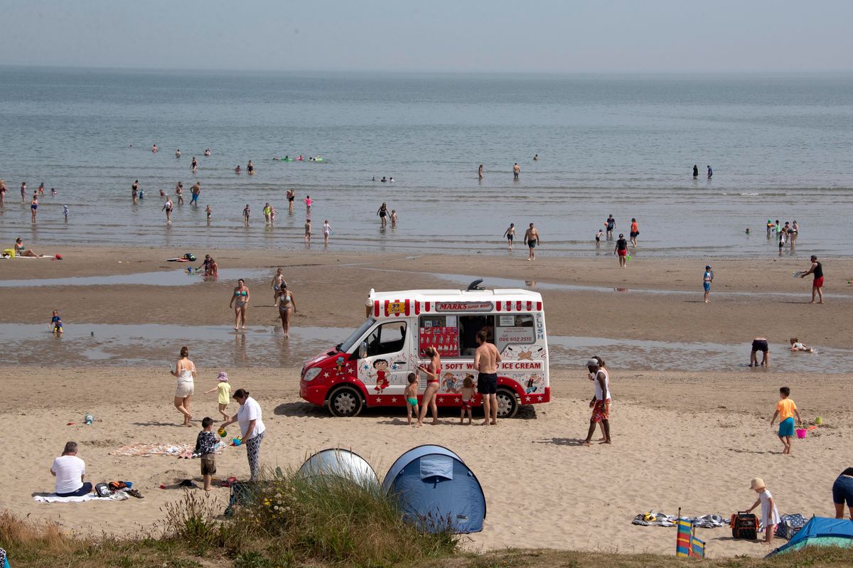 12 counties set to bake this weekend according to Met Eireann with 31c temps around the corner