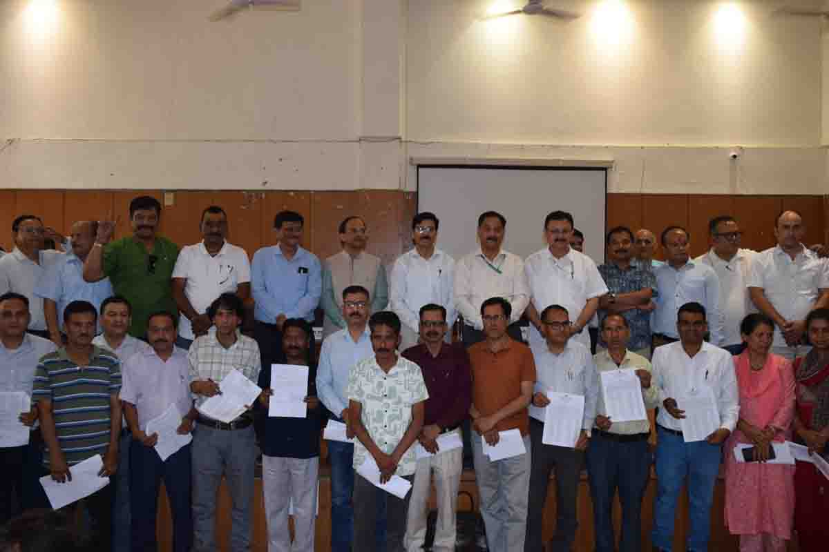 35 employees receive permanent appointments in 1st phase at HNBGU – Pioneer Edge | Uttarakhand News in English | Dehradun News Today| News Uttarakhand | Uttarakhand latest news