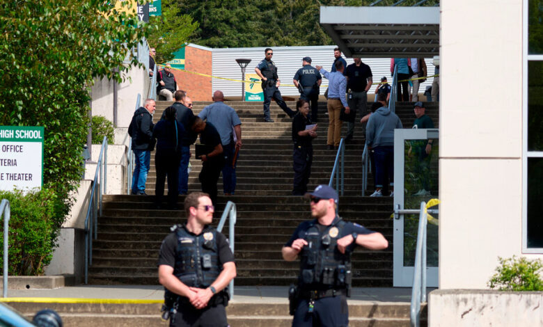 6 Are Injured in Stabbing at a High School in Washington State