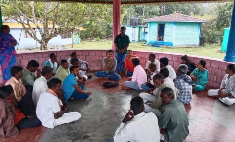 A Harmful Weed Was Choking This Tamil Nadu Forest. 350 Tribal Workers Turned It Into Fuel