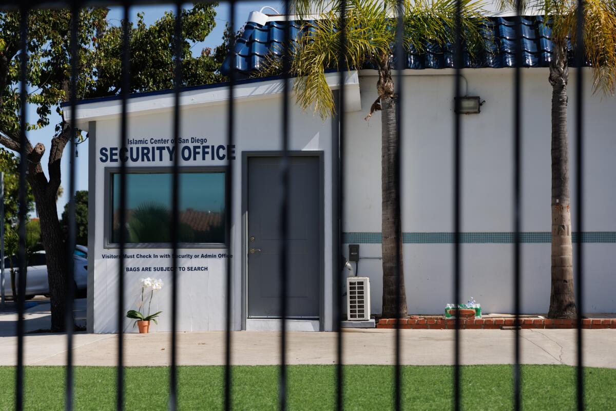 A frantic two hours as police struggled to assess threat before San Diego shooters opened fire