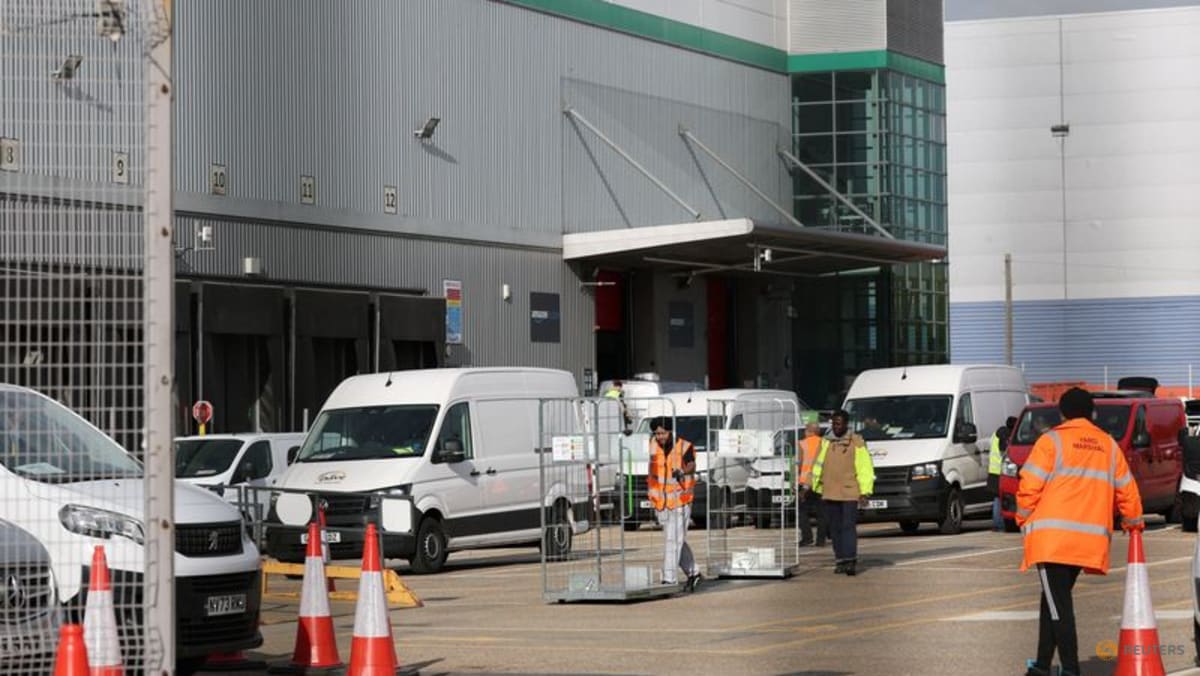 Amazon invests  billion in UK in 2025