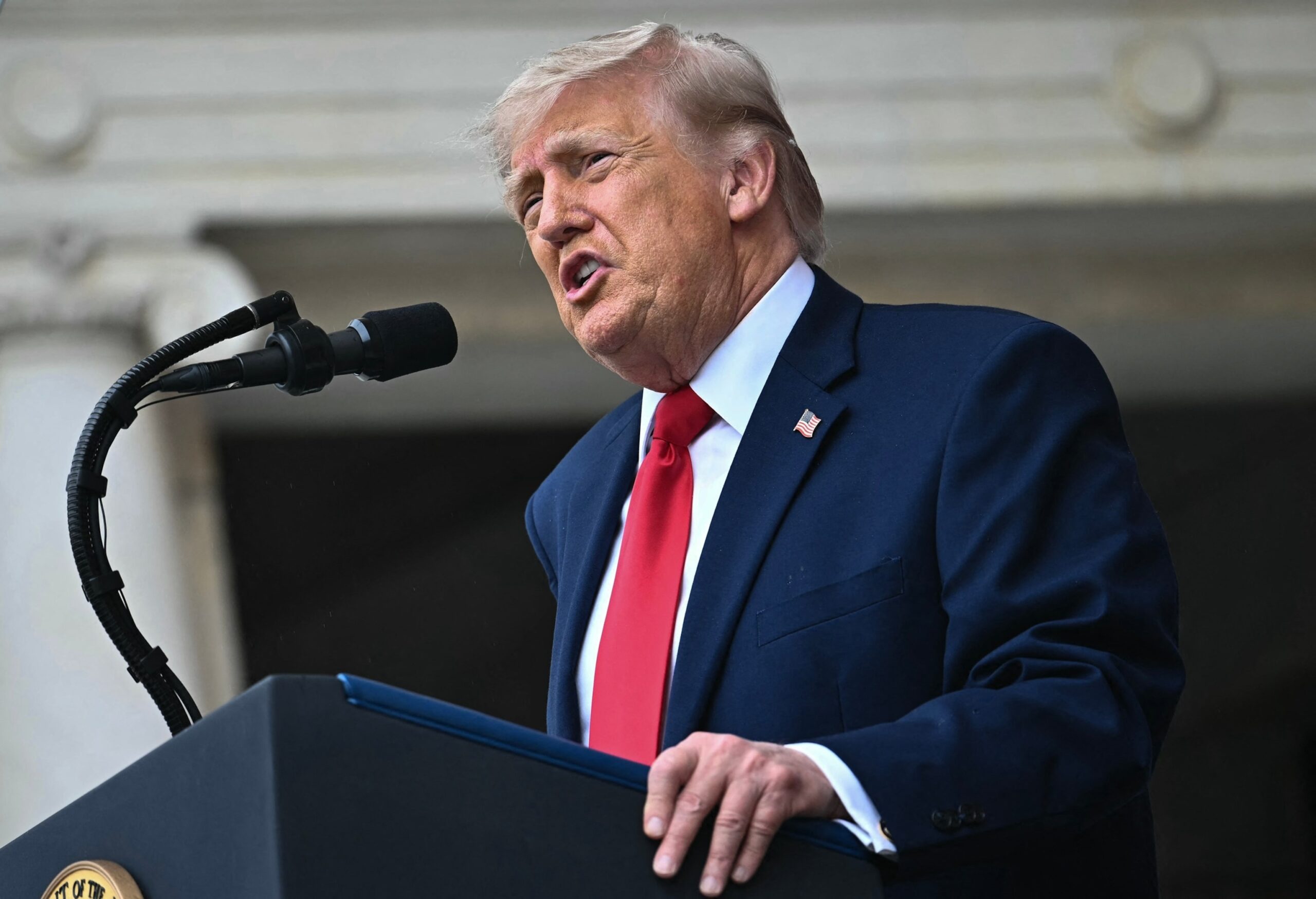 Americans most likely to say Democrats don’t stand up to Republicans, Republicans support Trump too much: ABC News/Washington Post/Ipsos poll