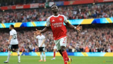Arsenal blow away Fulham to turn up heat on Man City, West Ham suffer blow