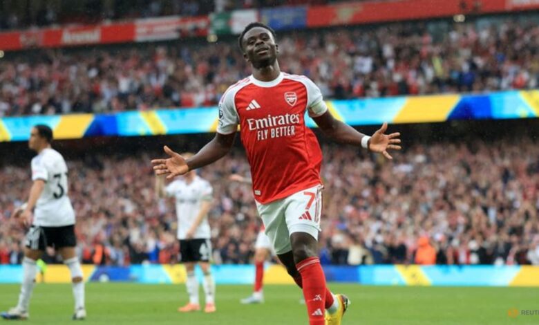 Arsenal blow away Fulham to turn up heat on Man City, West Ham suffer blow