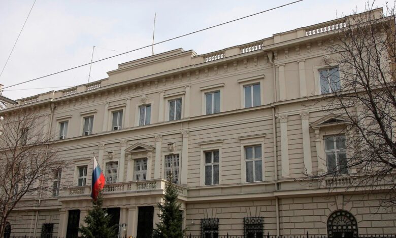 Austria expels 3 Russian Embassy staff over suspected antenna spying in Vienna