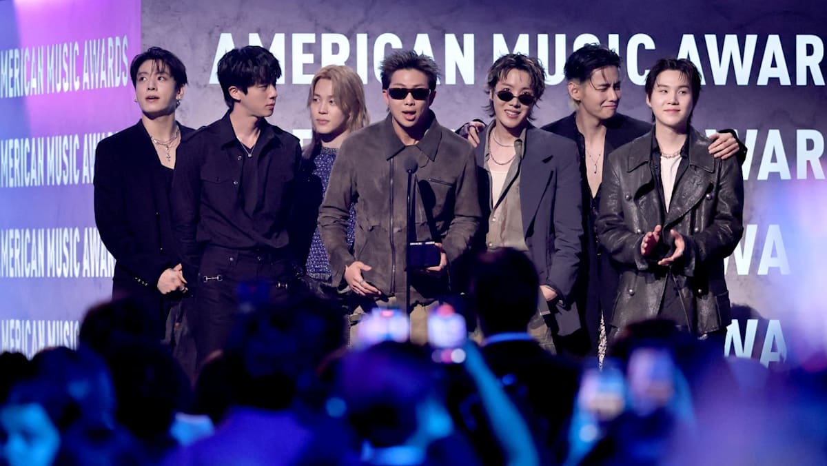 BTS wins Artiste of the Year at fan-voted American Music Awards