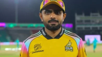 Babar Azam’s sharp reaction to former captain Mohammad Hafeez’s statement came to light | Express News