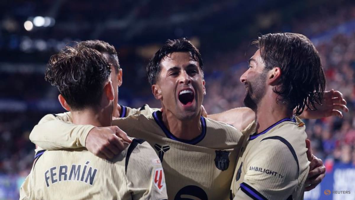 Barcelona close on LaLiga title with late win at Osasuna