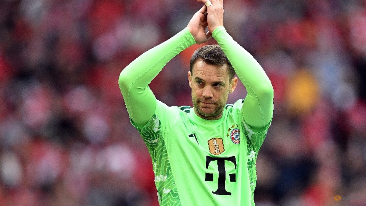 Bayern’s Neuer keeps mum on potential Germany return for World Cup
