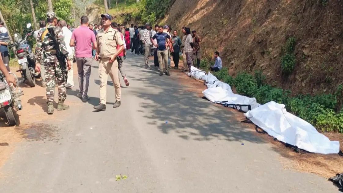 Bhavali accident update: खुशियों का सफर मातम में बदला , नई कार ले �