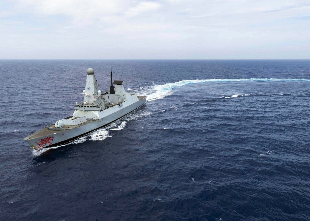 British Royal Navy destroyer joining ‘freedom of navigation’ mission in Strait of Hormuz to unlock commercial shipping