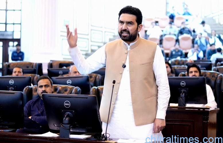 Chitral Times – صوبائی حکومت کا انوکھا احتجاج،  صوبہ بھر میں قلم چھوڑ ہڑتال کا اعلان 