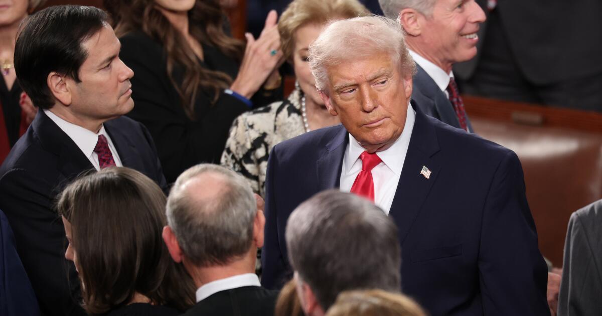 Commentary: The ‘greatest threat’ to rule of law in decades. That’s how lawyers, judges see Trump