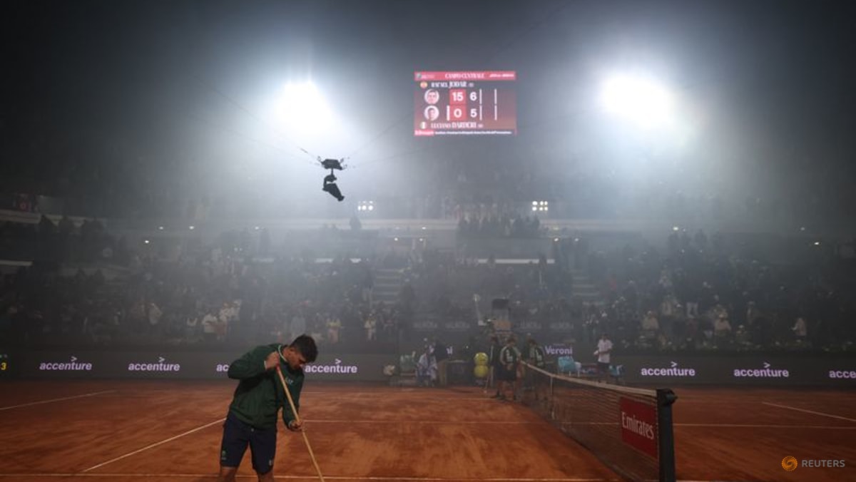Coppa Italia fireworks trigger surreal smoke delay at Italian Open