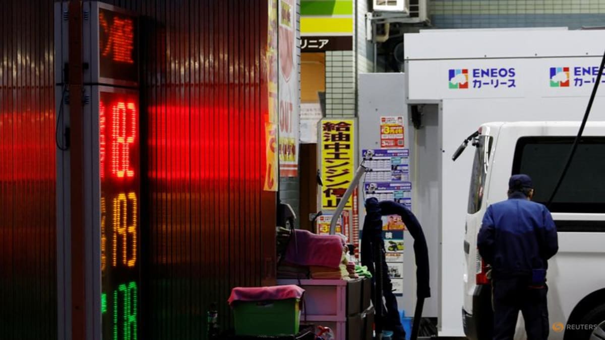 Core inflation in Tokyo stays below BOJ target for third month