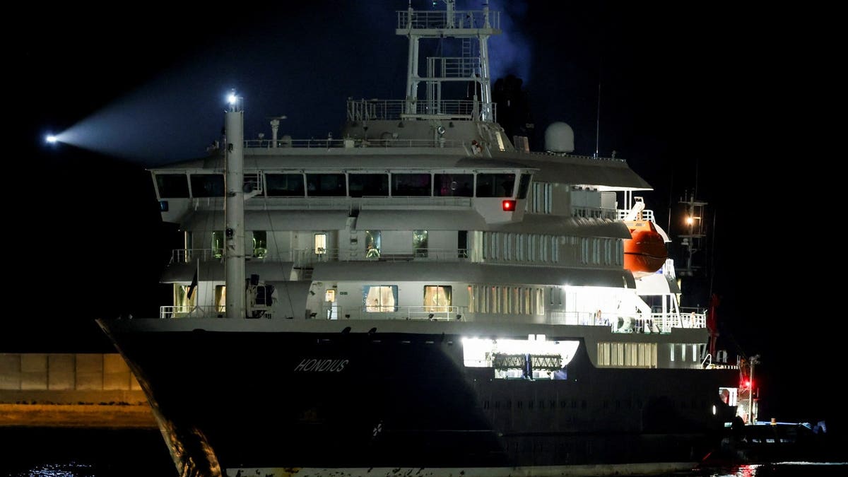 Cruise ship linked to deadly Hantavirus outbreak arrives off Tenerife as passenger evacuation begins