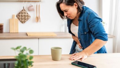 Doctors says women should never ignore these cancer symptoms – full list