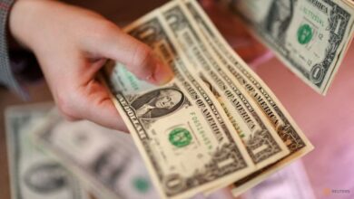 Dollar eases as US-Iran deal hopes grow, yen drifts