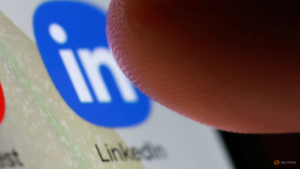 Exclusive-LinkedIn is planning to lay off 5% of staff in latest tech-sector cuts, source says