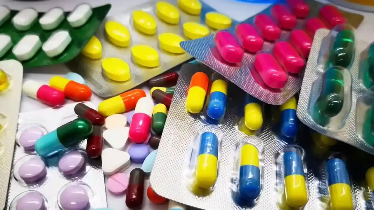 Fake Medicine : नामी कंपनियों के रैपर और अंदर जहर! उत्तराखंड में पकड़ा गया नकली दवा सिंडिकेट – Doon Horizon