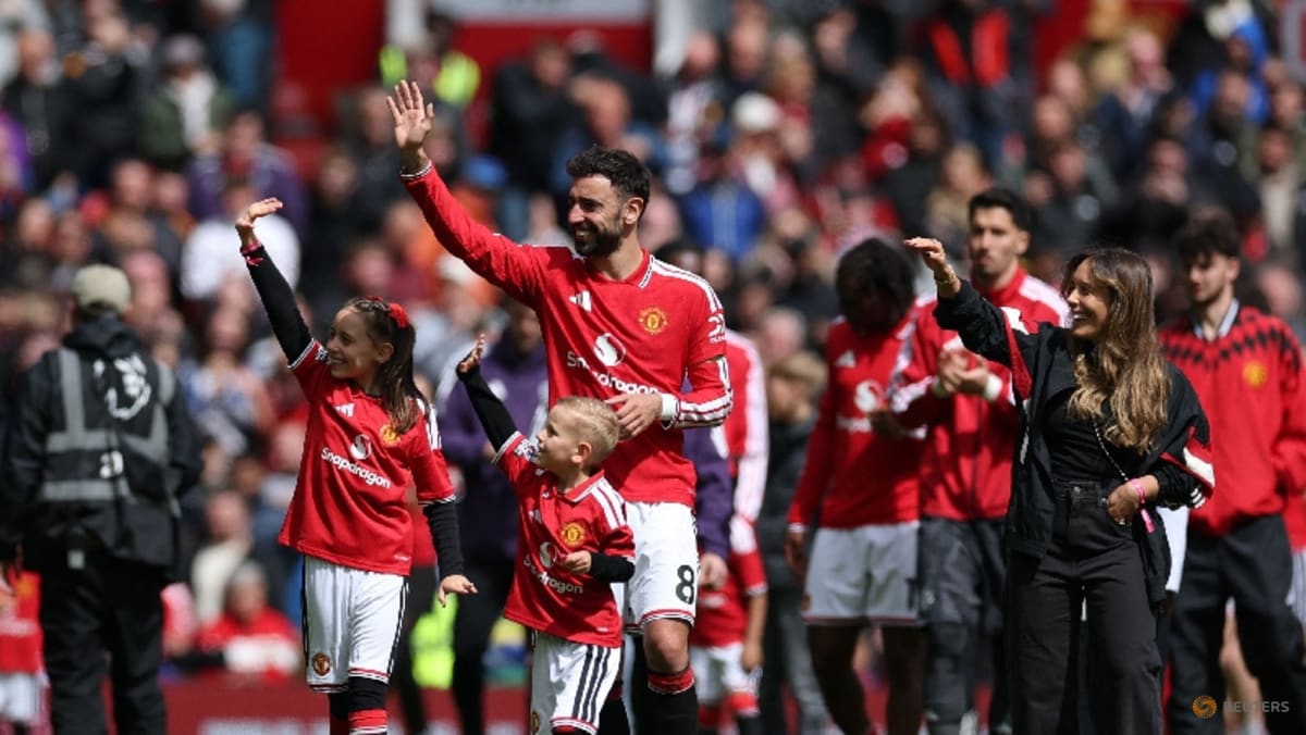Fernandes equals assist record as Man Utd win, Euro chasers stumble