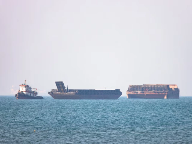 Fire at UAE’s Fujairah port not a planned Iranian attack, says Iranian military official | The Express Tribune