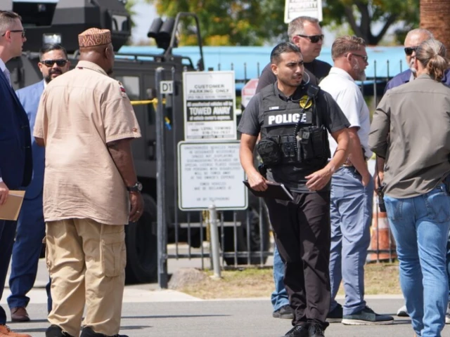 Five people, including two suspected shooters, killed at San Diego Islamic Center | The Express Tribune
