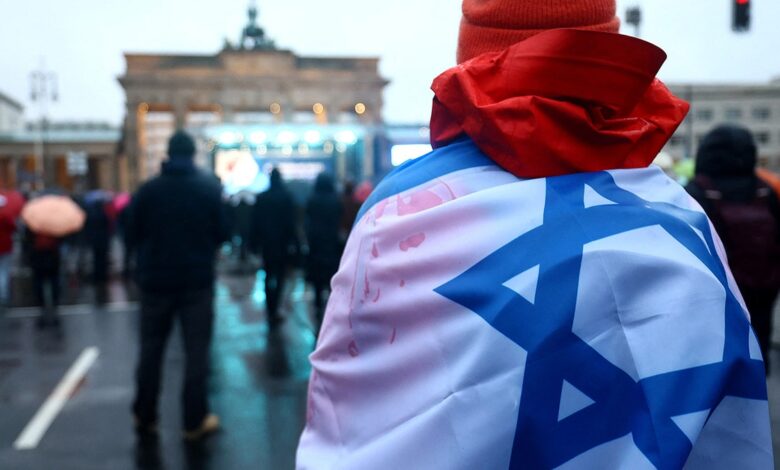German officials warn Islamist, far-left rhetoric driving spike in antisemitic attacks