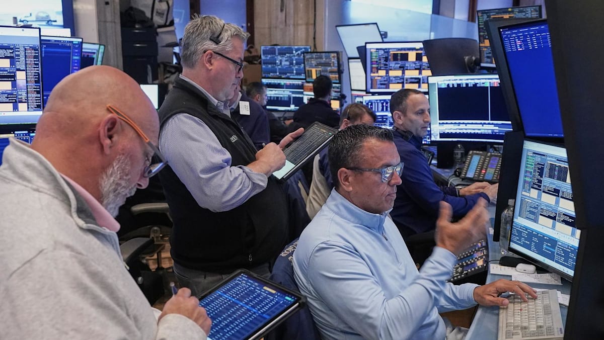 Global stocks mostly fall as US rally shows signs of fatigue