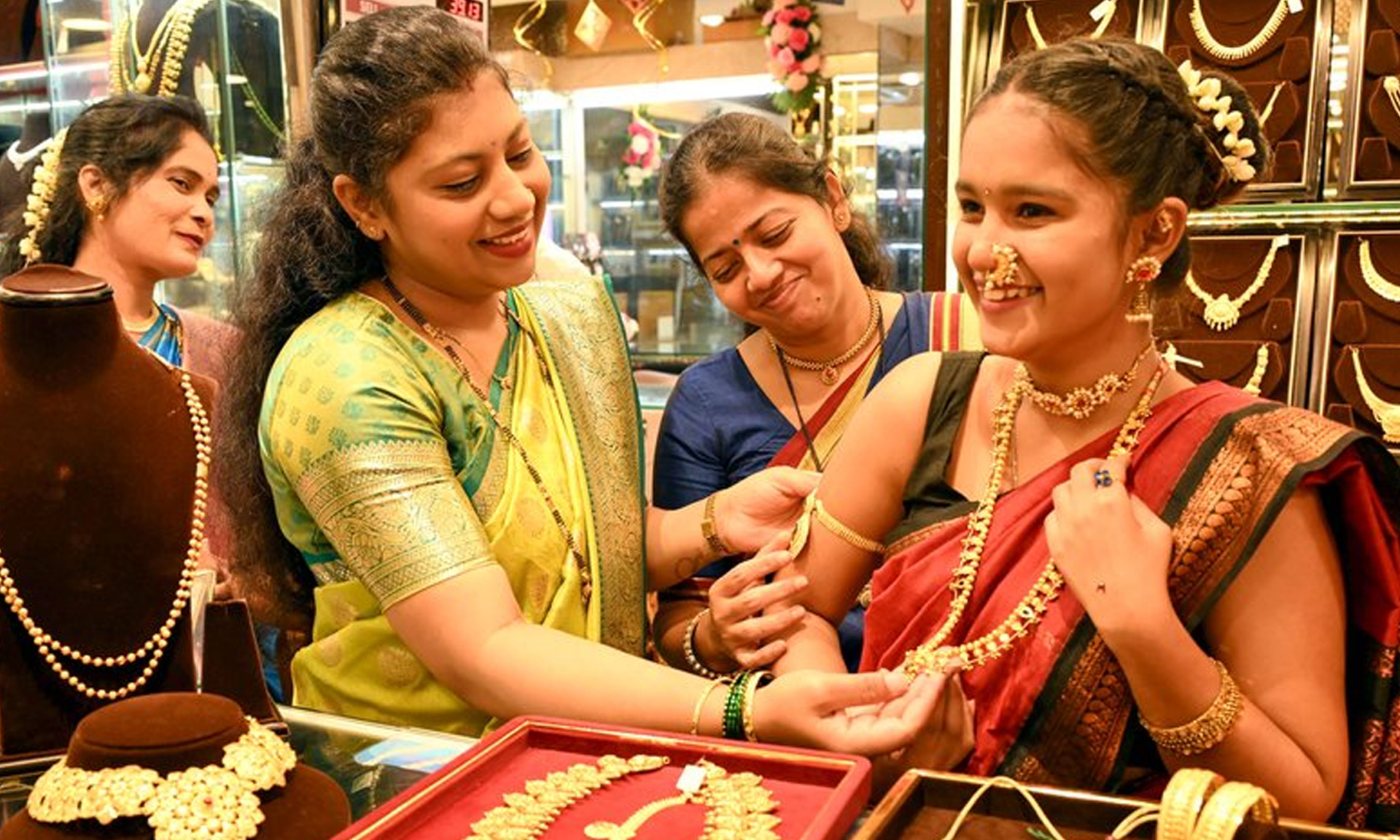Gold, Silver Prices Rise Amid US-Iran Peace Optimism