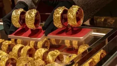 Gold price drops by Rs2,100 per tola in Pakistan