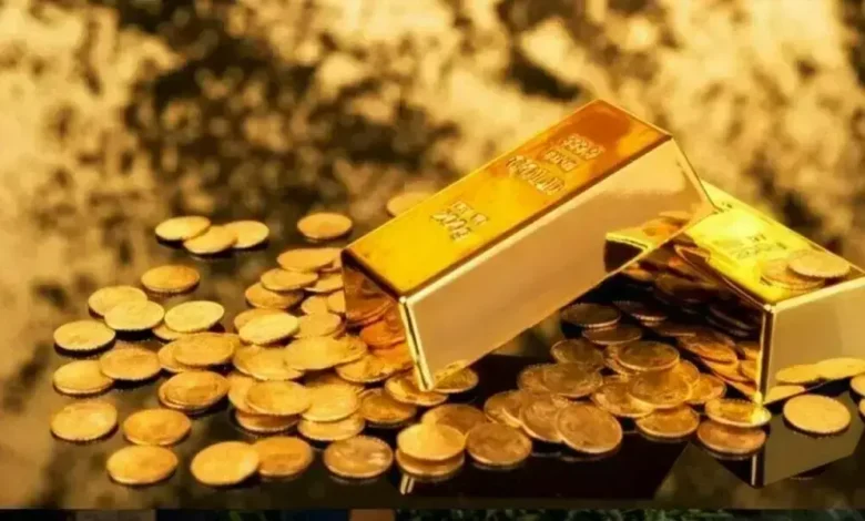 Gold price drops by Rs3,800 per tola in Pakistan