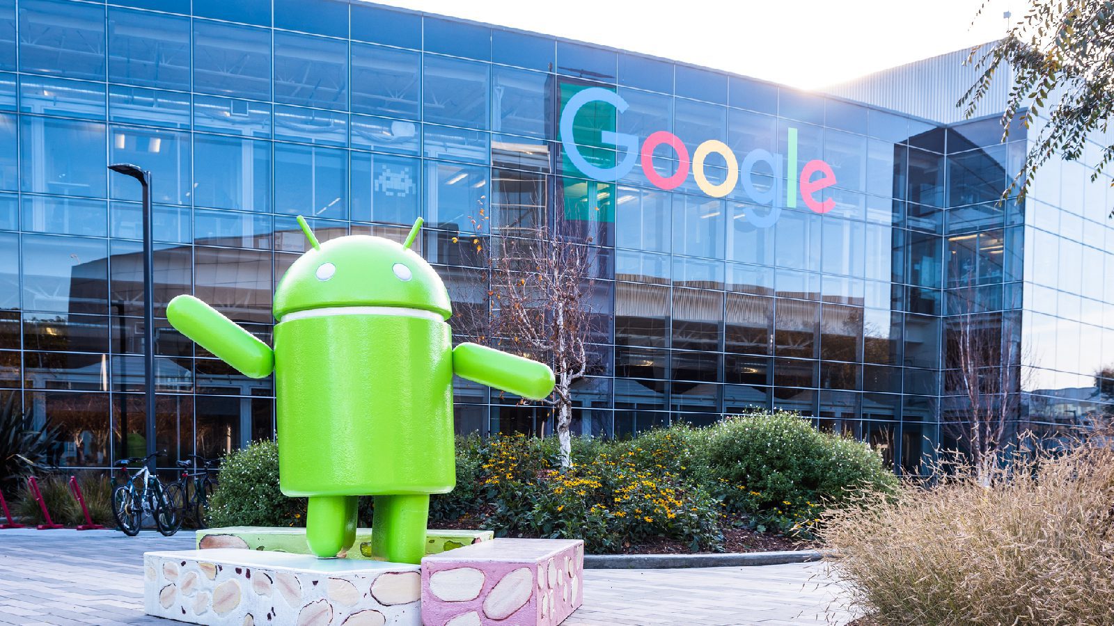 Google Rolls Out AI-Powered “Contextual Suggestions” on Android Inspired by Pixel Magic Cue