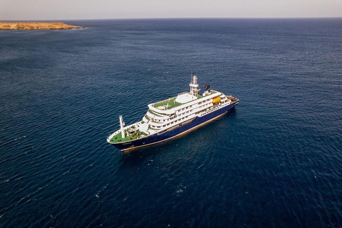 Hantavirus cruise outbreak cases rise, with three dead, as Irish nationals trapped on board