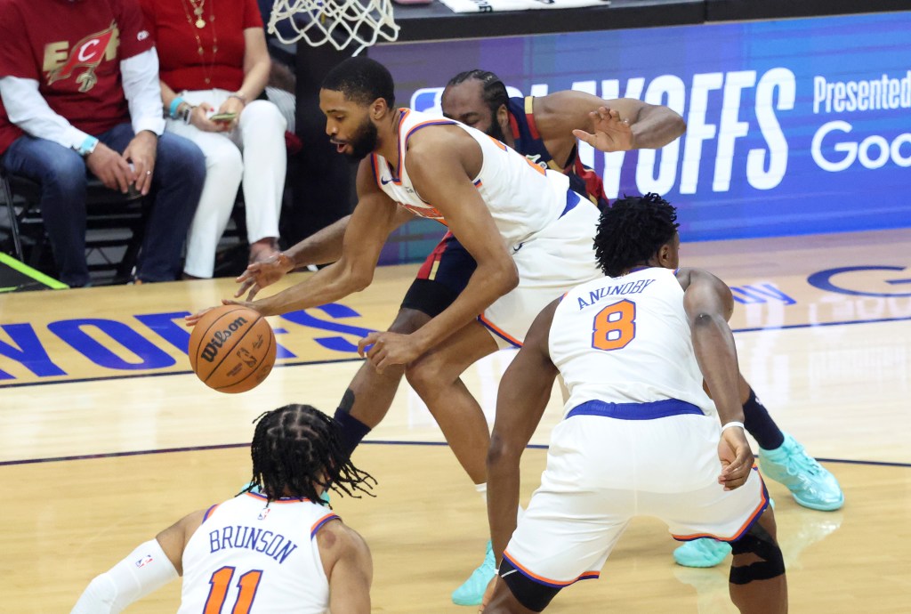 Heroes, zeros from Knicks’ Game 3 win over Cavaliers: James Harden pulls another disappearing act