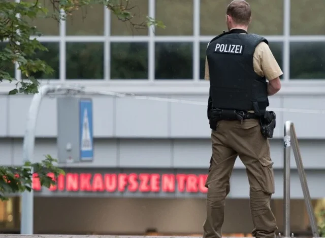 Hostage situation unfolds at German bank as police launch operation | The Express Tribune