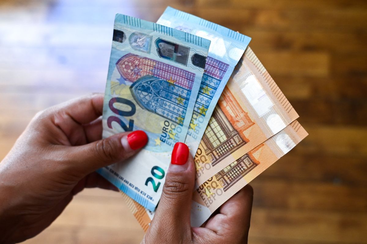 How parents can claim weekly payment of over €250