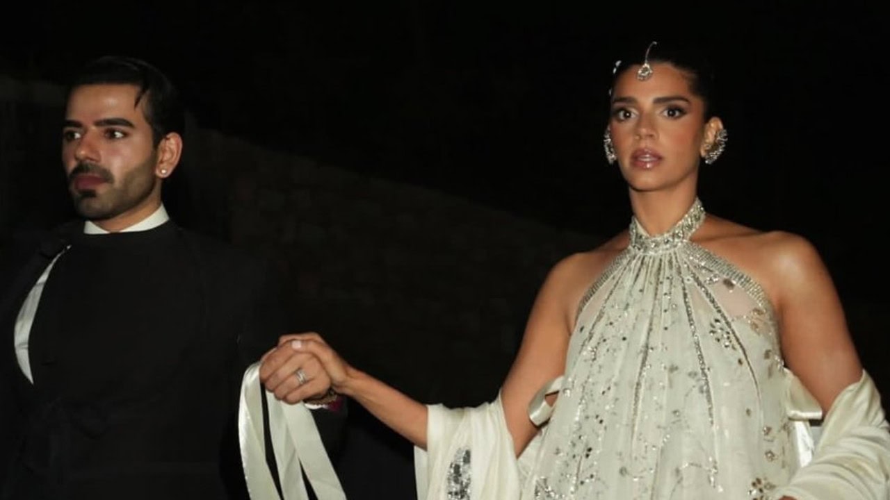 Indian fashion critics ‘obsessed’ with Sanam Saeed’s peacock-inspired Cannes debut