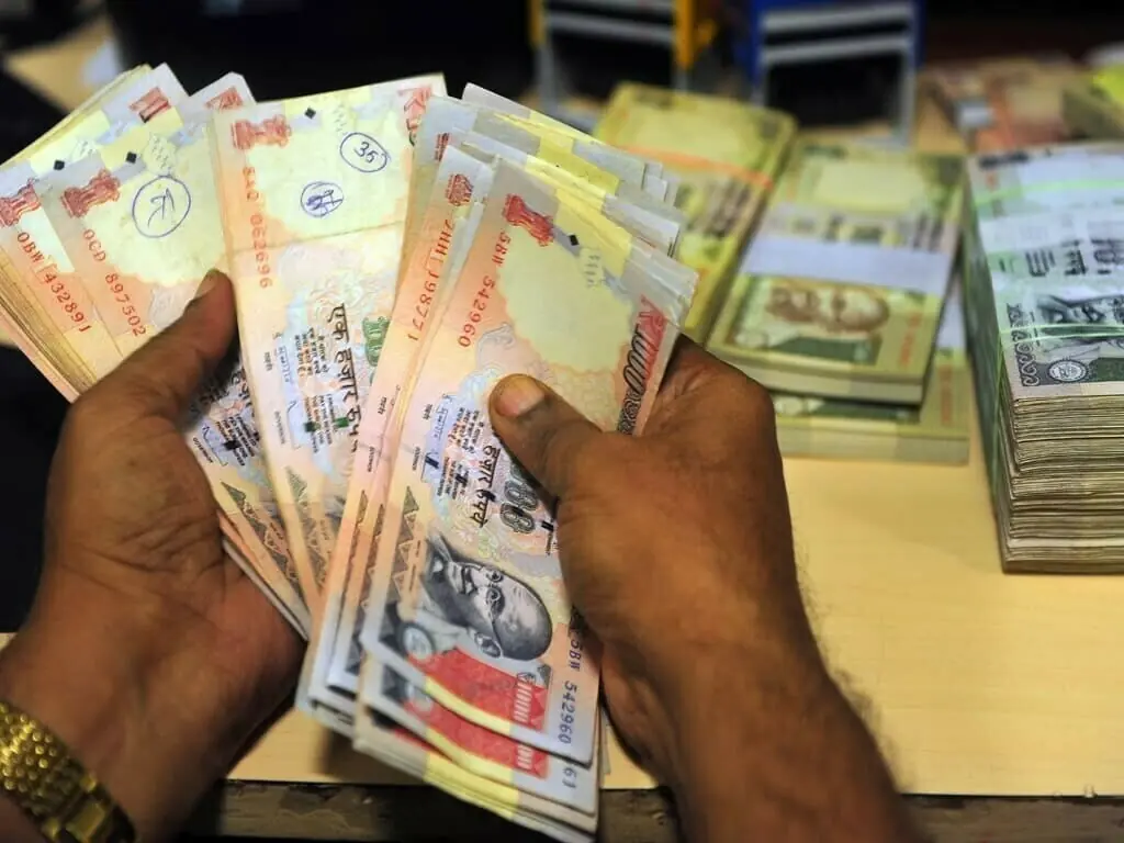 Indian rupee likely to be buoyed by cheaper oil; US-Iran uncertainty may check momentum