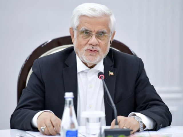 Iran vows ‘enemy’ weapons shipments cannot cross Strait of Hormuz | The Express Tribune
