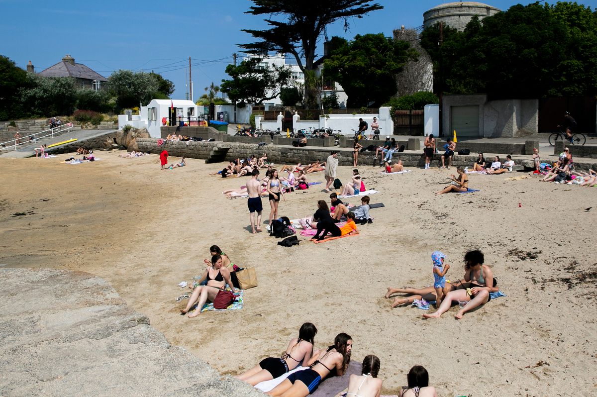 Ireland weather: 20C to return within days as Met Éireann reveals when high pressure hits
