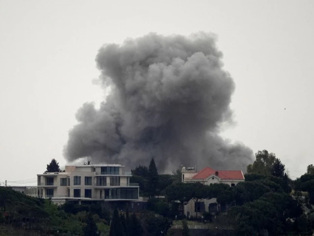 Israel, Hezbollah war persists despite truce extension; Lebanon’s death toll passes 3,000 | The Express Tribune