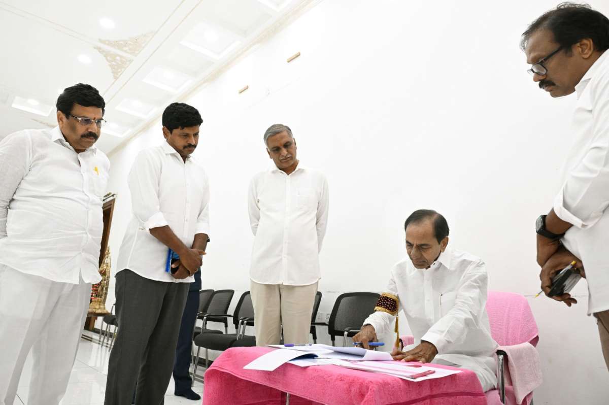 KCR Directs BRS to Launch Statewide Digital Membership Drive Across Telangana | Telangana Tribune