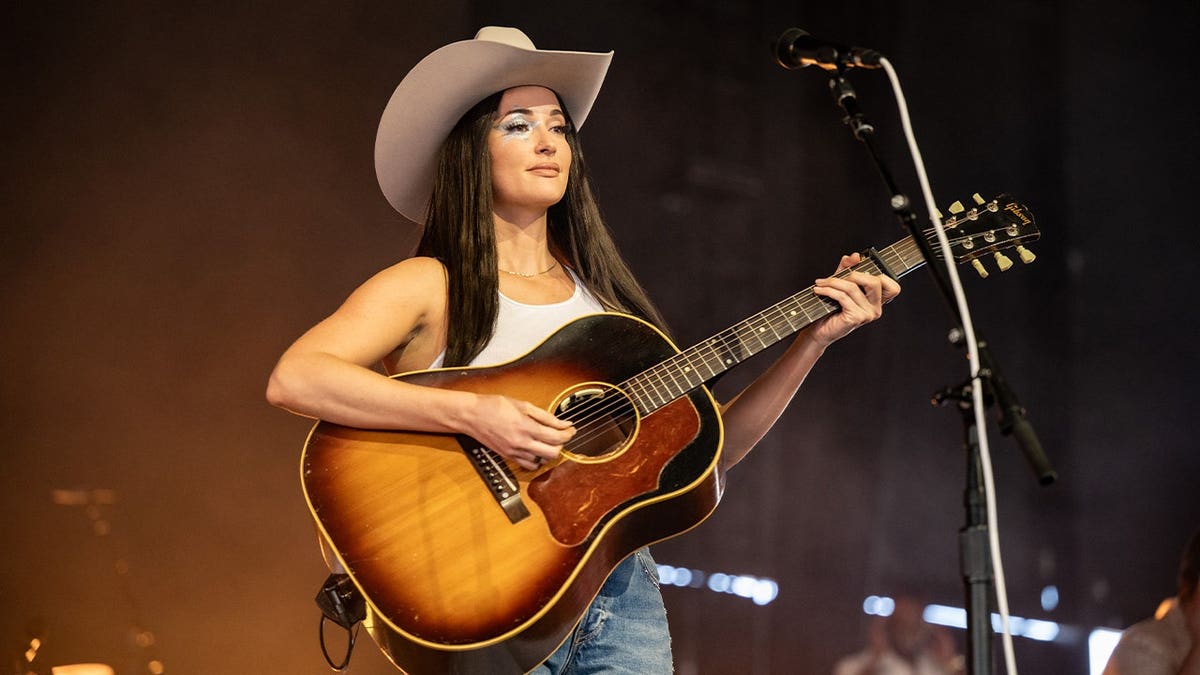 Kacey Musgraves responds to ‘fat activist’ furious because she can’t fit into her new Walmart clothing line