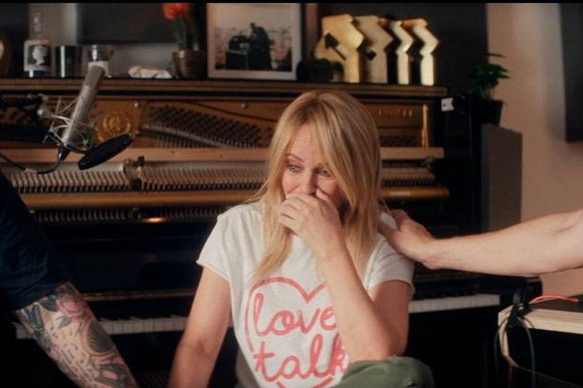 Kylie Minogue reveals she beat breast cancer for the second time